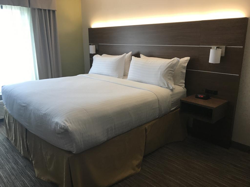 Holiday Inn Express Hotel & Suites Louisville East By Ihg מראה חיצוני תמונה