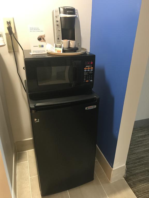 Holiday Inn Express Hotel & Suites Louisville East By Ihg מראה חיצוני תמונה