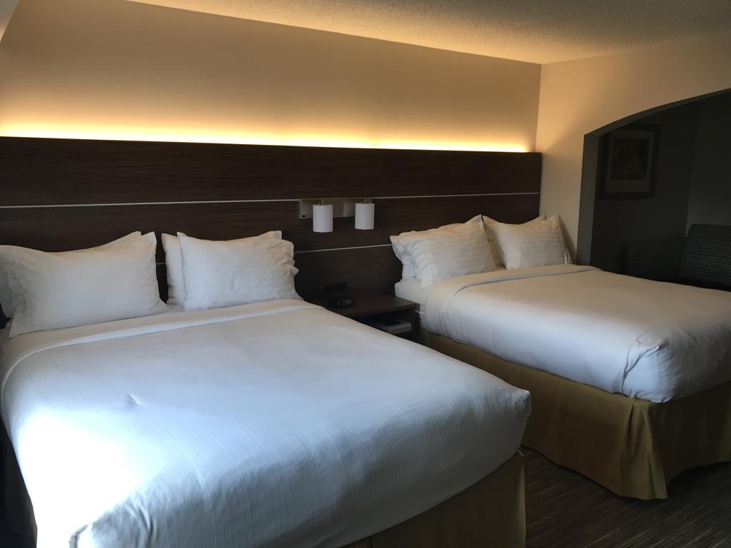 Holiday Inn Express Hotel & Suites Louisville East By Ihg מראה חיצוני תמונה