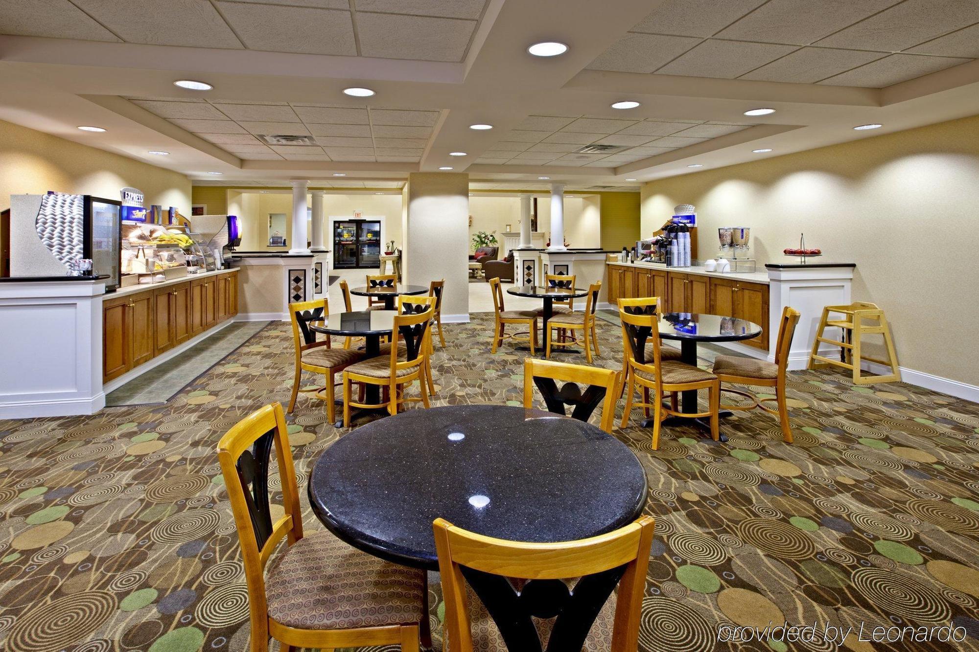 Holiday Inn Express Hotel & Suites Louisville East By Ihg מראה חיצוני תמונה